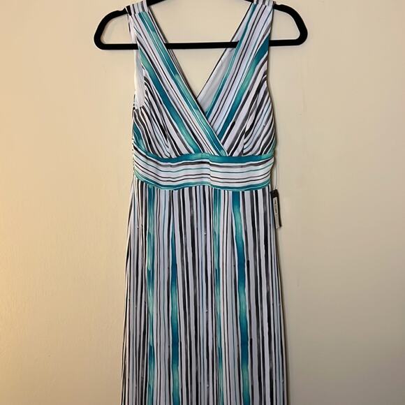 Worthington Sleeveless V-Neck Striped Maxi Dress Size 6 - Picture 3 of 10